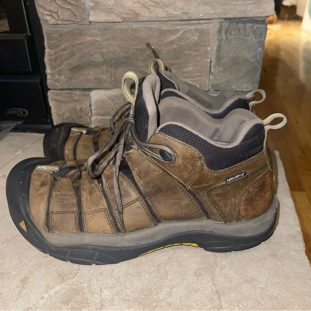 Keen Utility Detroit XT Mid Waterproof Soft-Toe Work Boots Men’s 11 D
